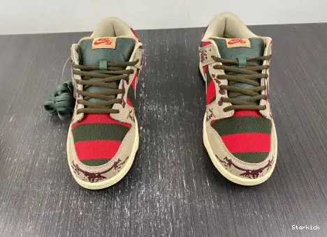 SB  Dunk 313170-202 Krueger Freddy Nike Low  0614